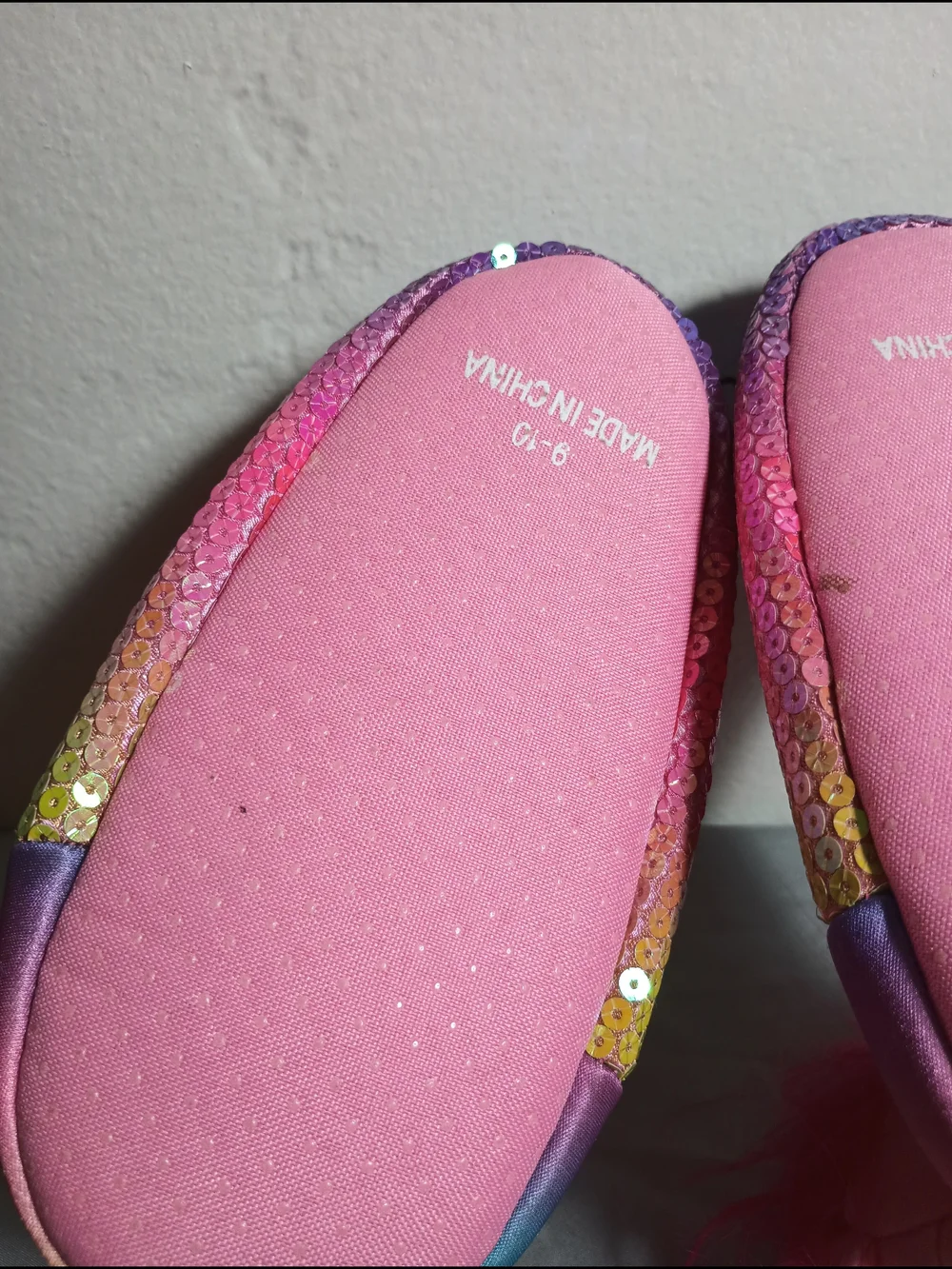 Dreamworks Trolls World Tour Girls' Poppy Slippers
